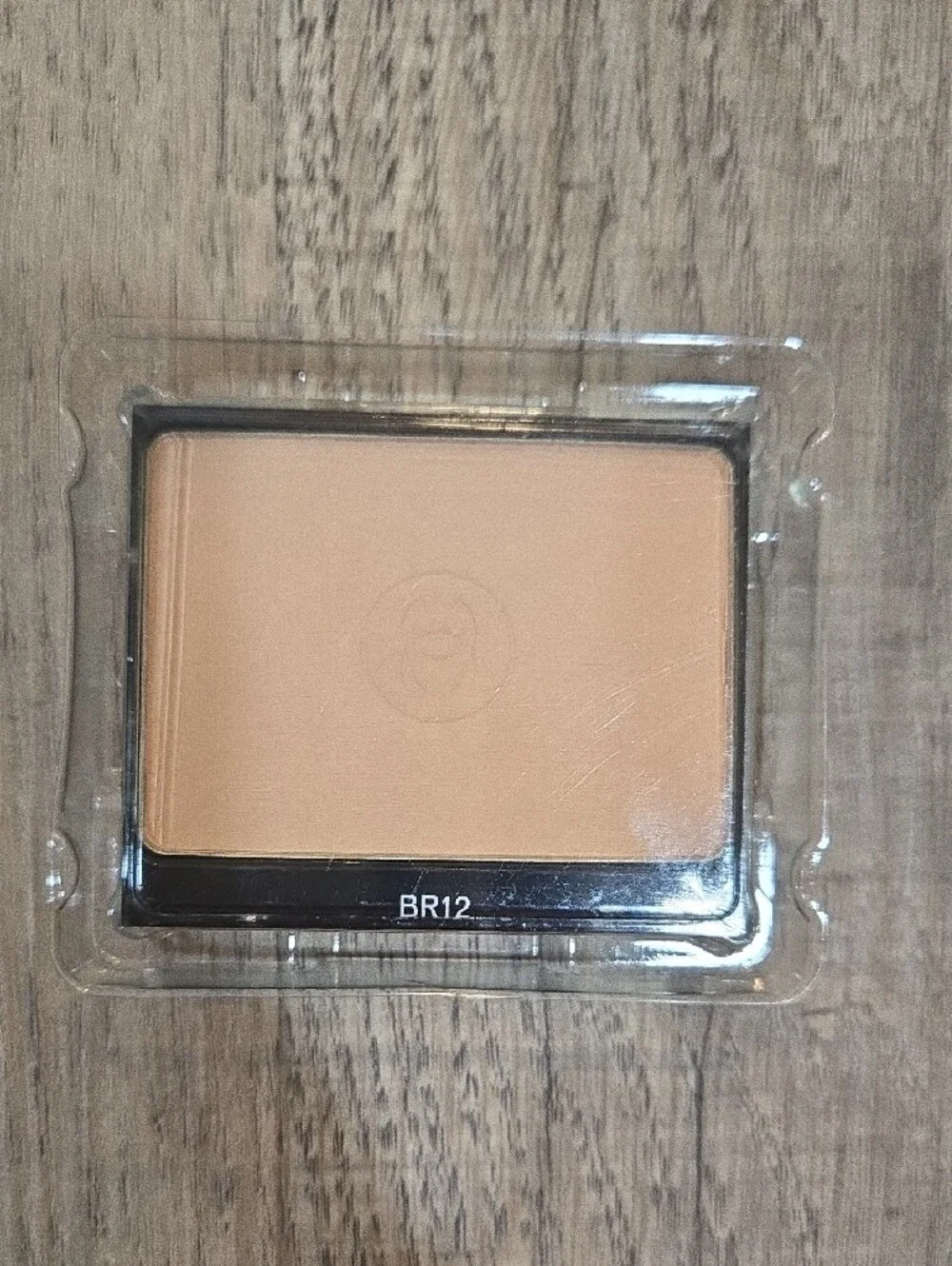 CHANEL Ultra Le Teint - BR12